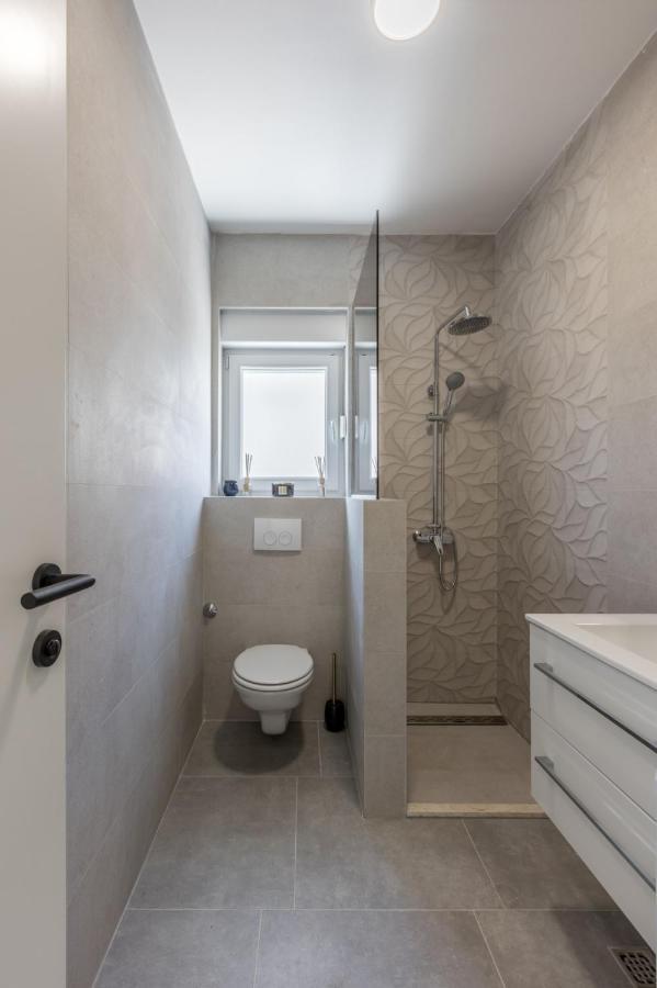 Carpe Diem Luxury Apartments Rogoznica  Exteriör bild