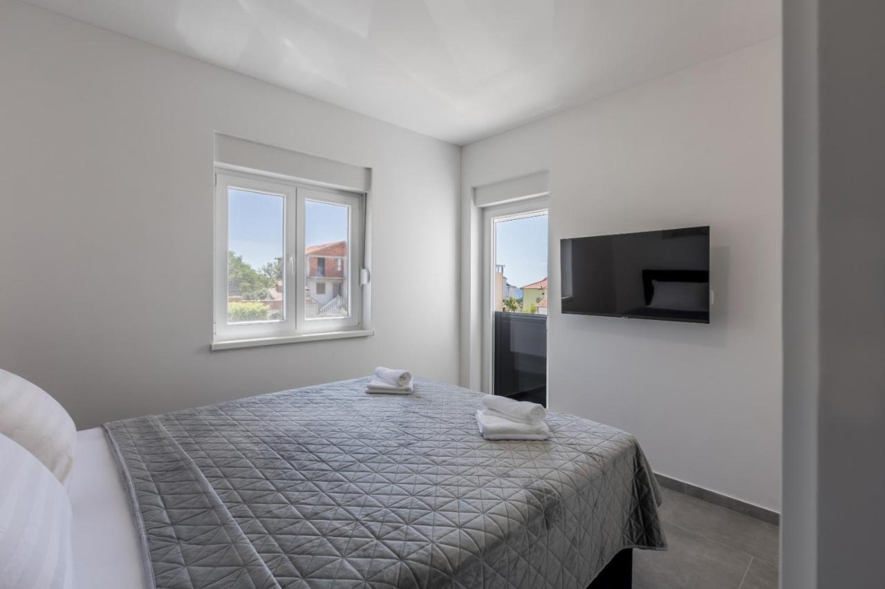 Carpe Diem Luxury Apartments Rogoznica  Exteriör bild