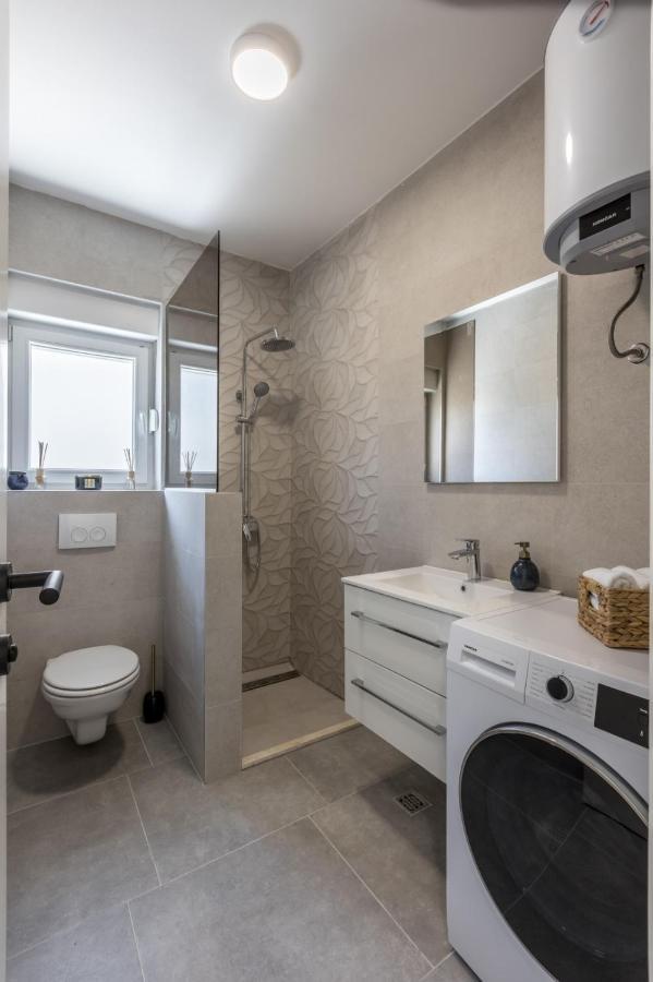 Carpe Diem Luxury Apartments Rogoznica  Exteriör bild